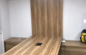 Pé Trave com Divisórias e Armários