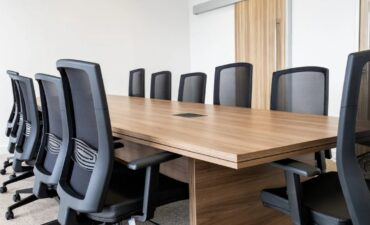 Mesas de Reunião Planejadas: Variedade e Estilo Para Ambientes Corporativos