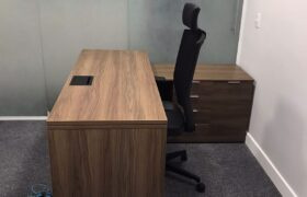 Mesa Diretor com Buffet Lateral