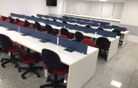 Plataforma Painel com Divisória Central